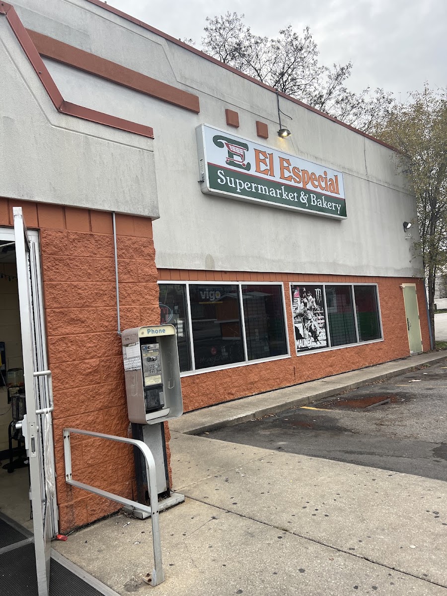 El Especial Supermarket & Bakery