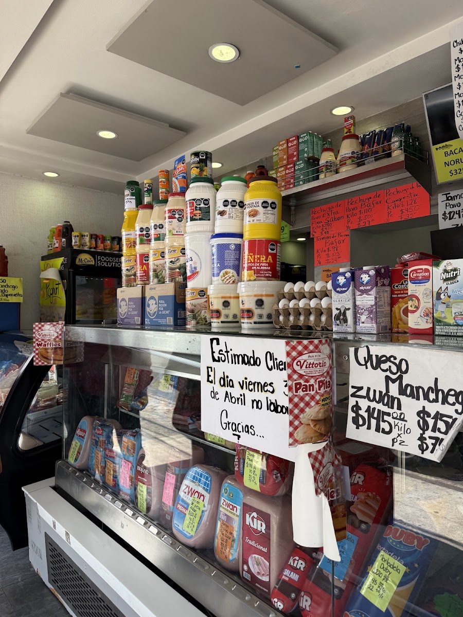 Cremería Vía Láctea Hm Central De Alimentos