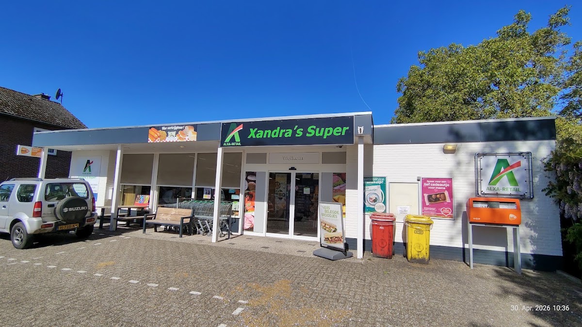 Xandra's Super