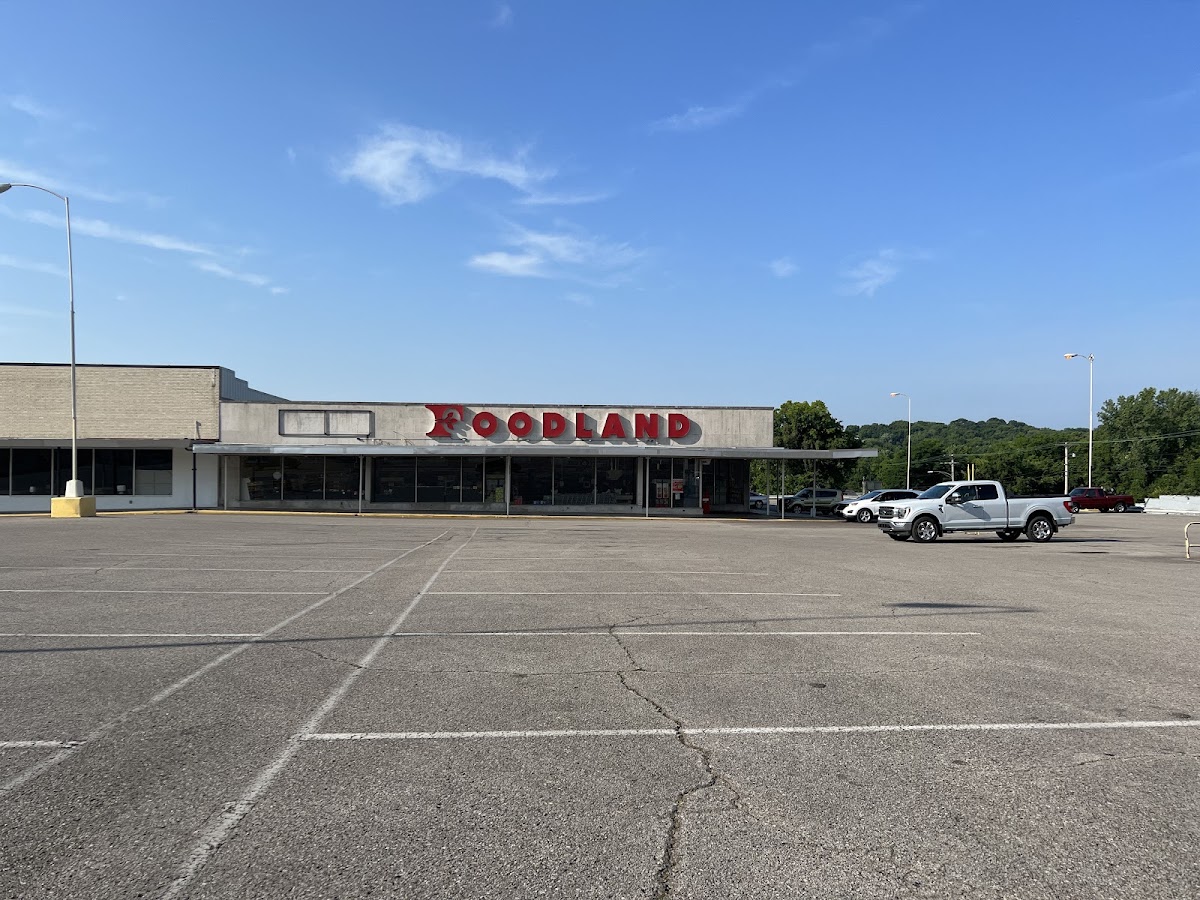 Columbia Foodland