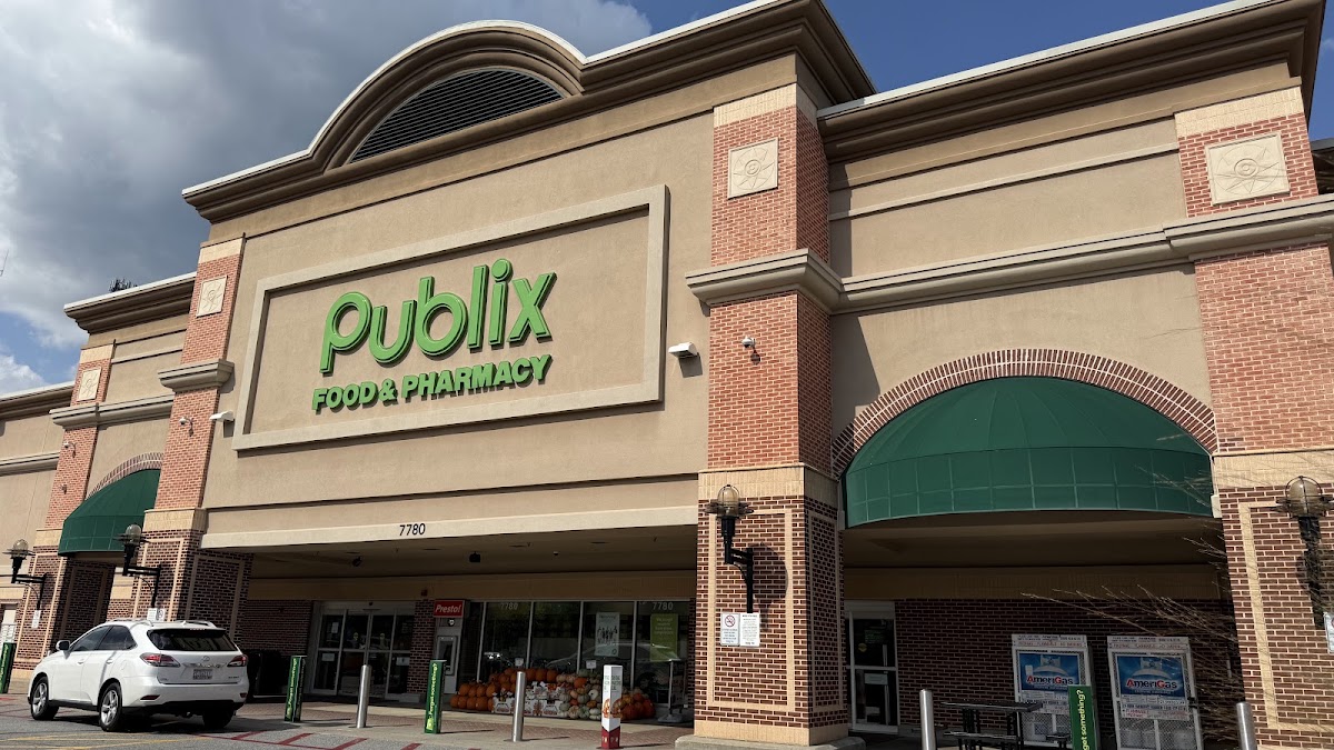 Publix Super Market at Shakerag Shopping Center