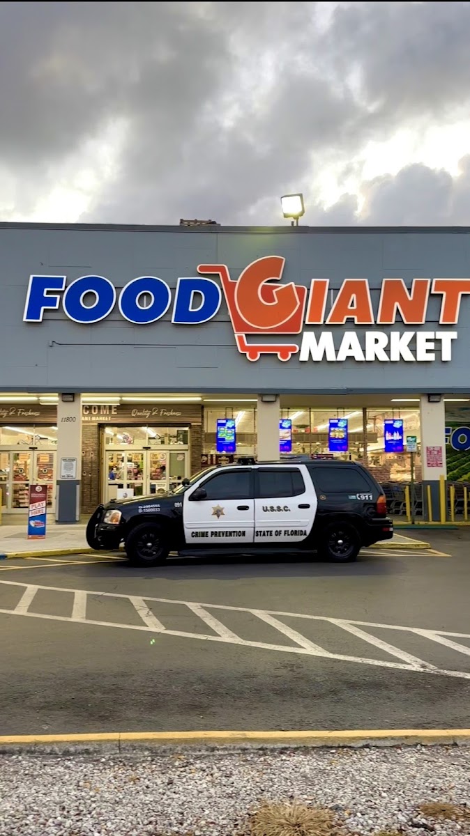 Food Giant Market