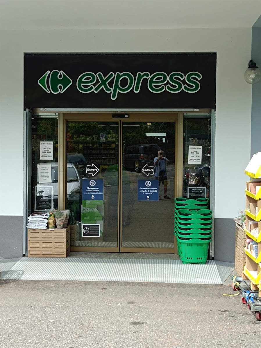 Samar sas affiliato Carrefour express - Castelveccana