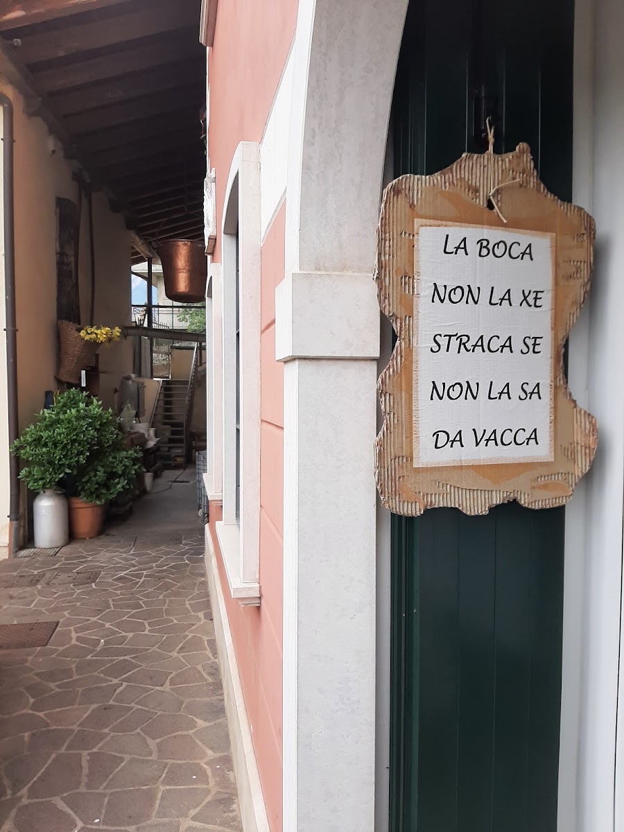 SPACCIO CASA ROSSA di Tisato