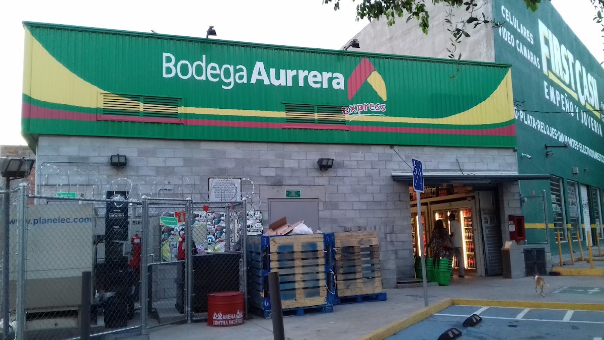Bodega Aurrera Express, Fracc. Tabachines