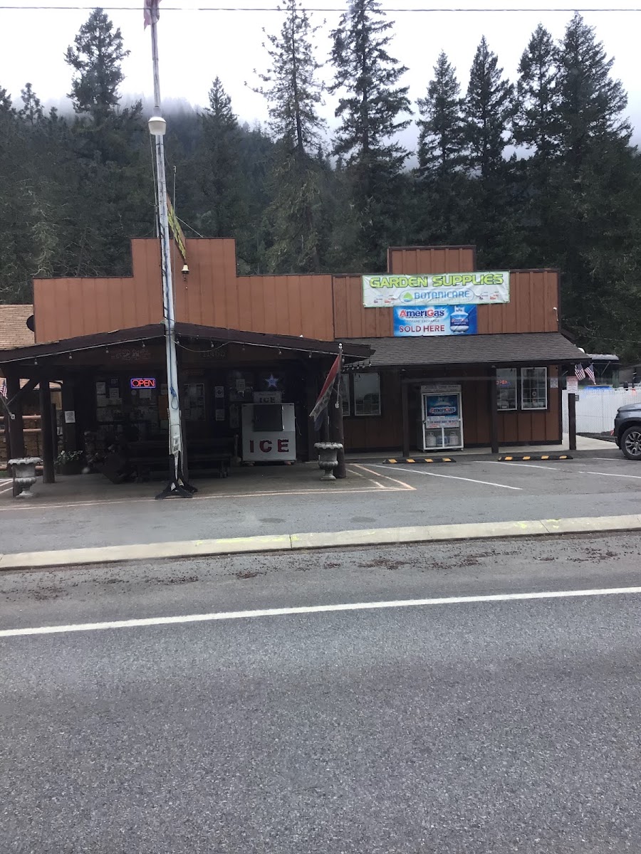 Sam’s Market and Deli Wonder General Store