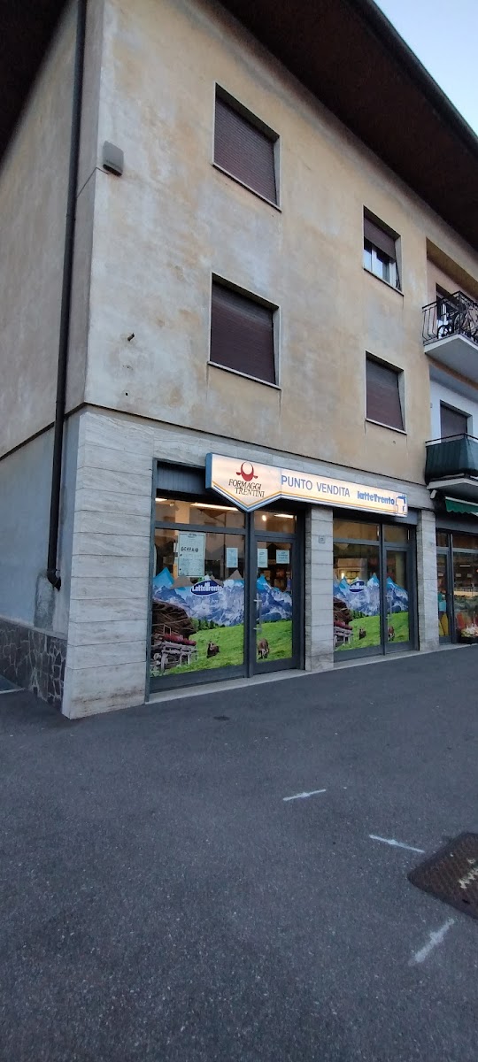 Latte Trento - NEGOZIO PRODOTTI TIPICI - Viale Verona - Trento