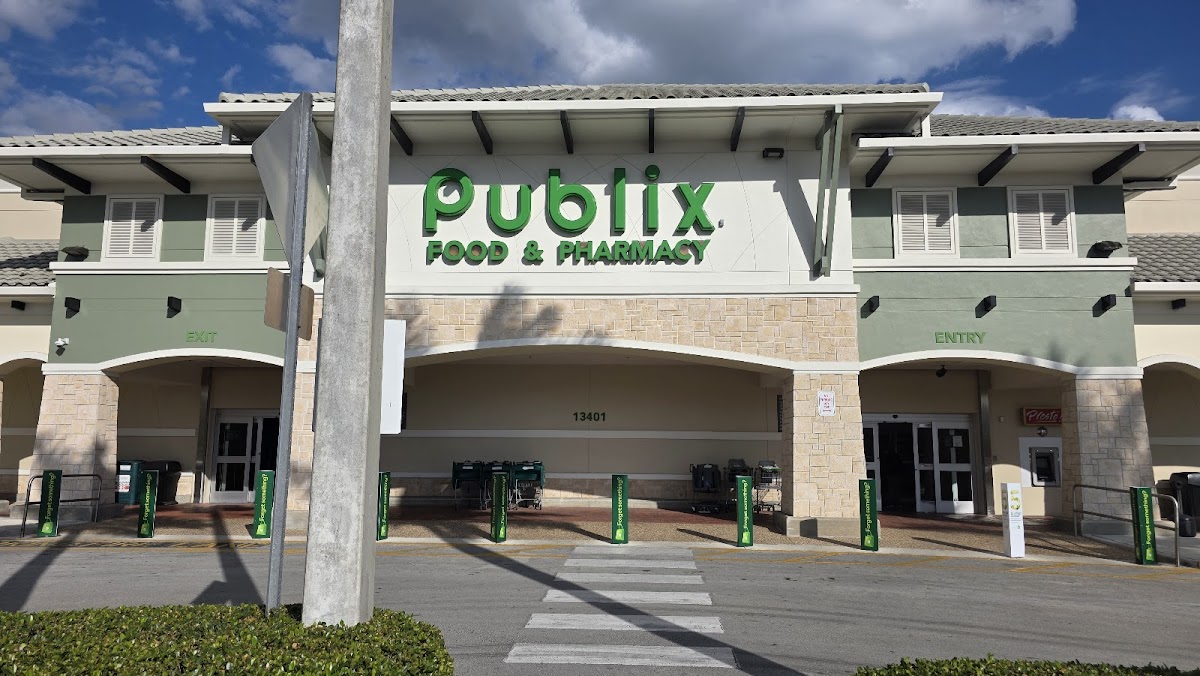Publix Super Market at Pinecrest