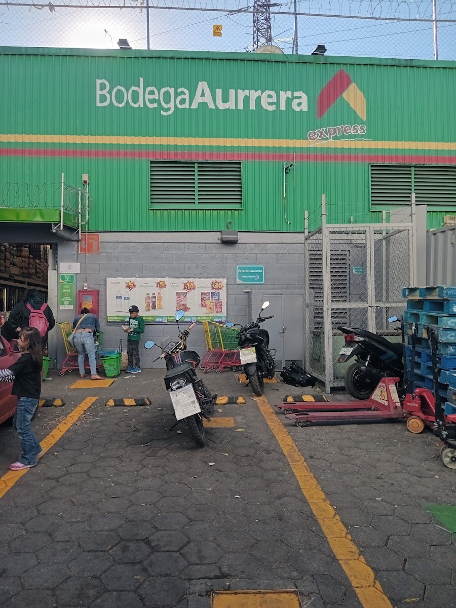 Bodega Aurrera Express, Cerro del Judío