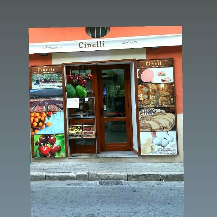 Salumeria & Frutta Cinelli dal 1980