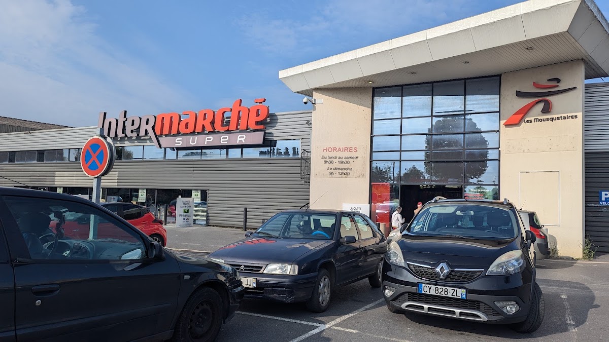 Intermarché SUPER Sedan