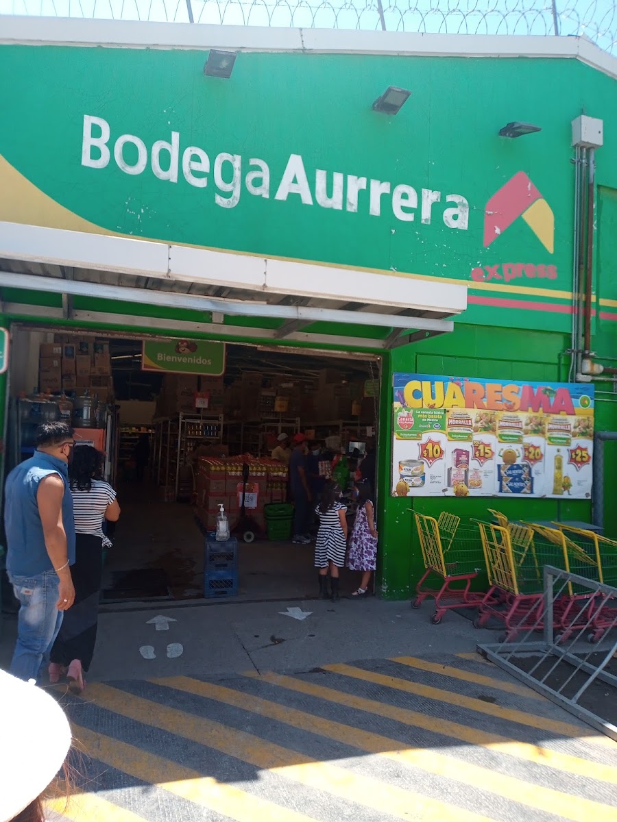 Bodega Aurrera Express, Pescadores