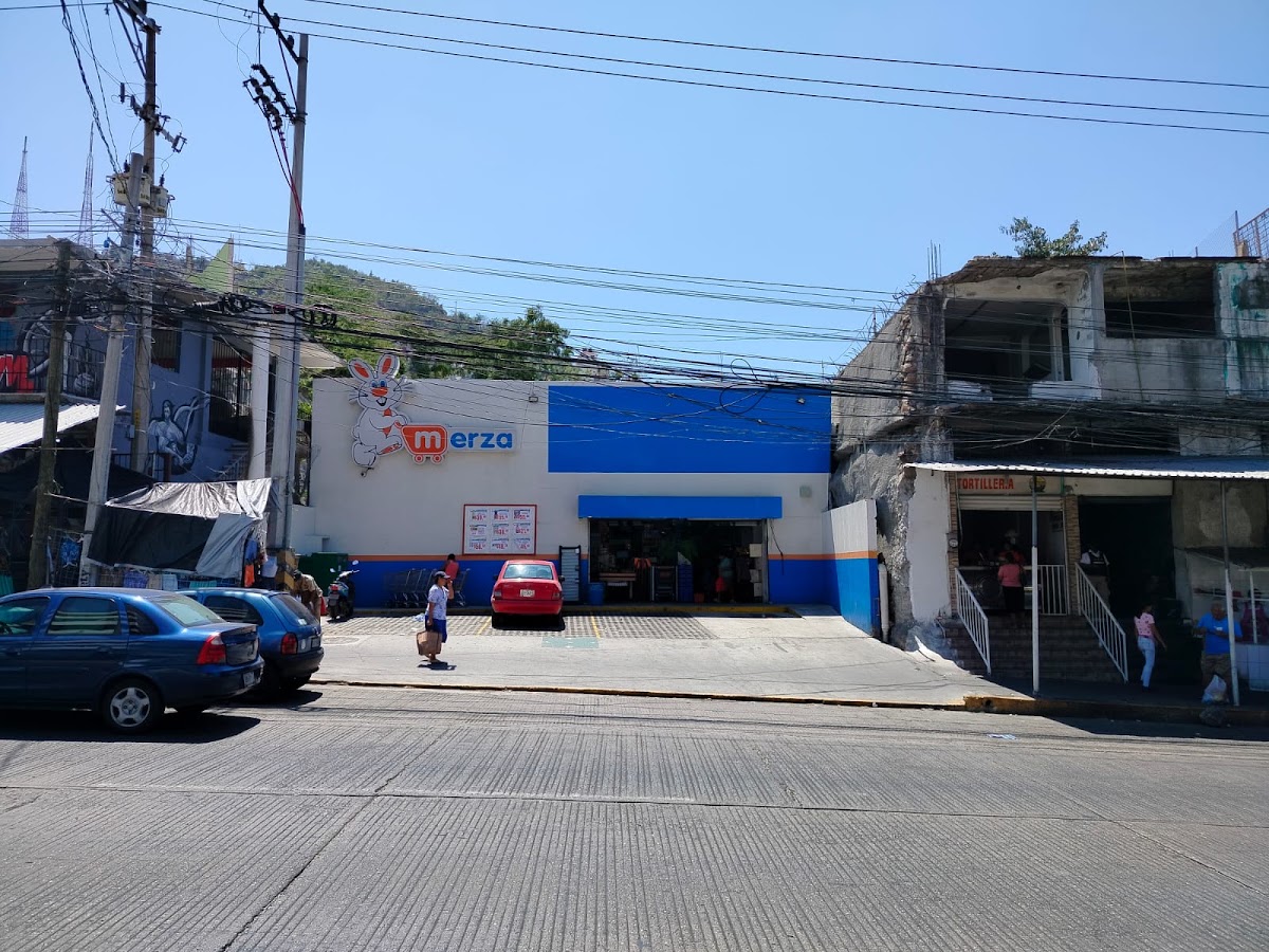 Tienda Merza Sucursal La Cima