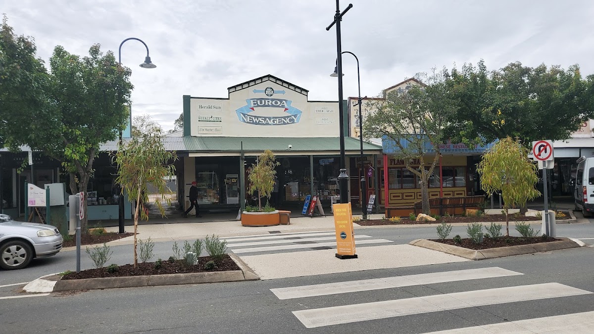 Burton’s IGA and Liquor