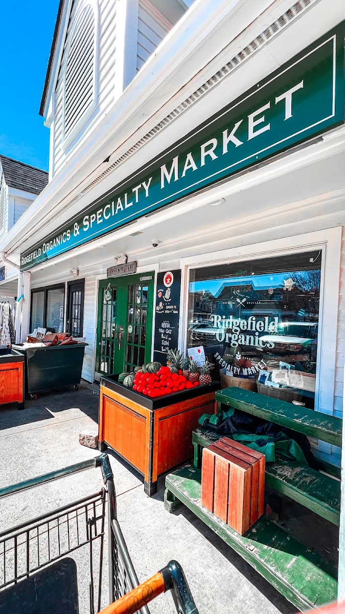 Ridgefield Organics & Specialty Market