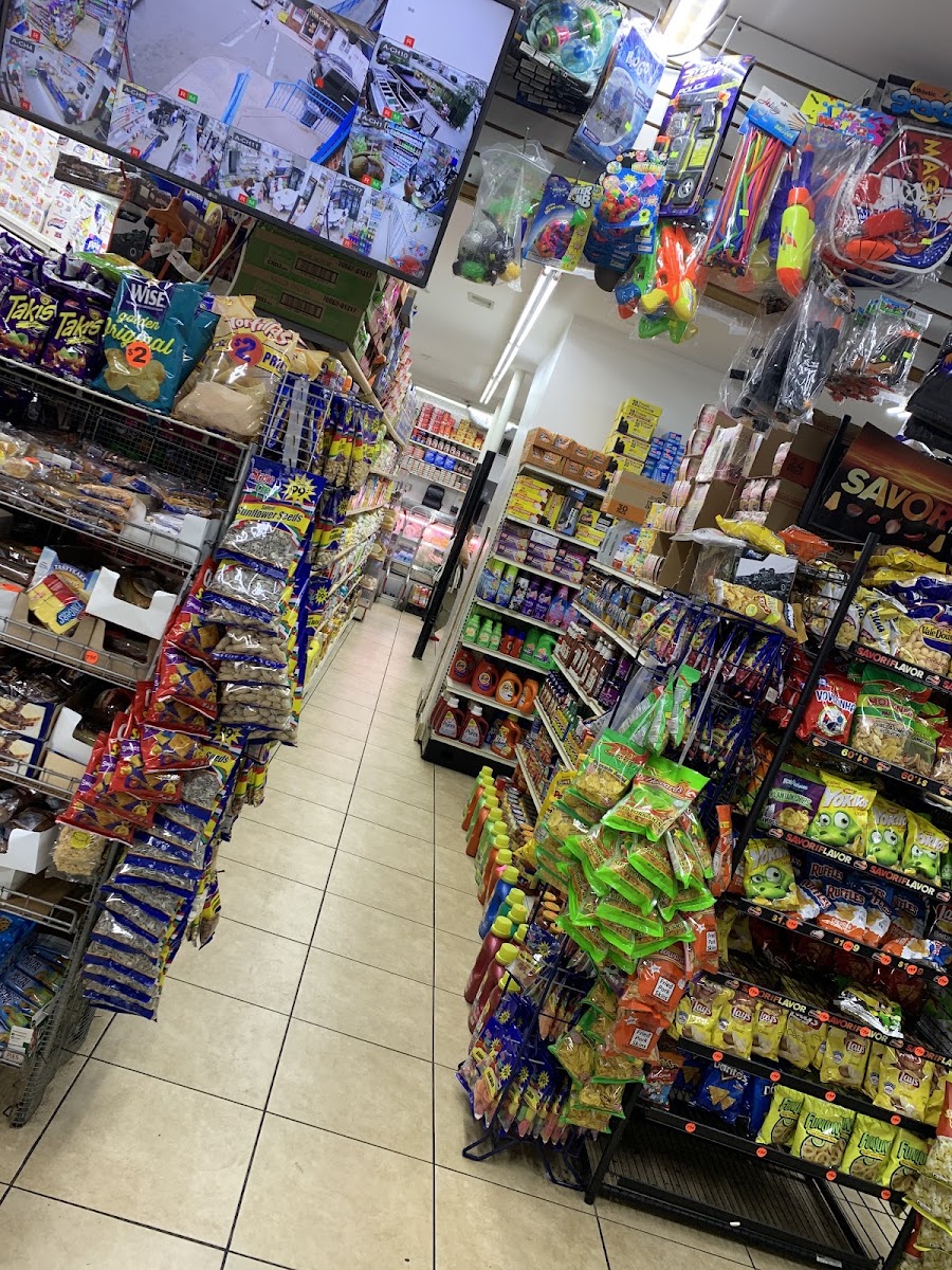 Los Pilotos Supermarket