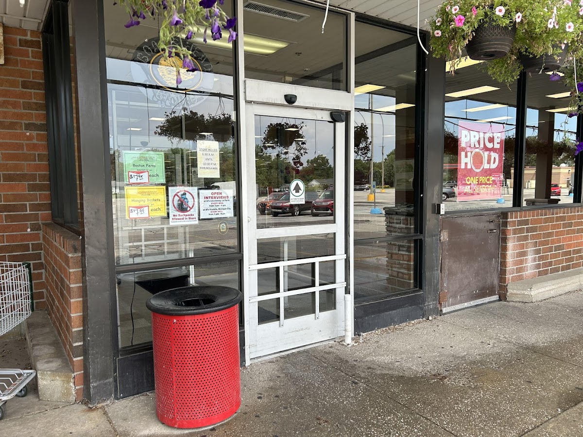 Al's Supermarket