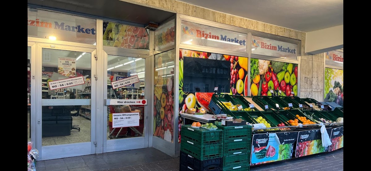 BİZİM MARKET - Moers