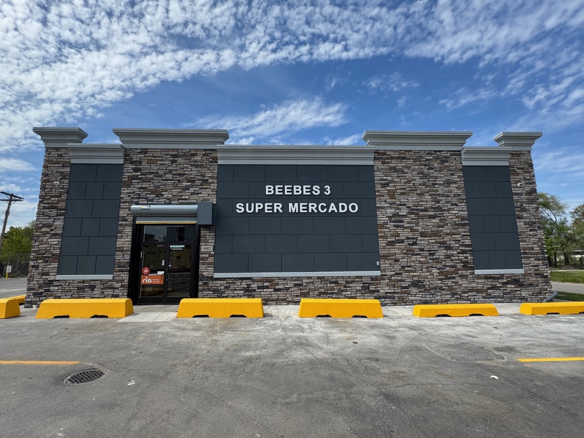 Beebes’s 3 Super Mercado
