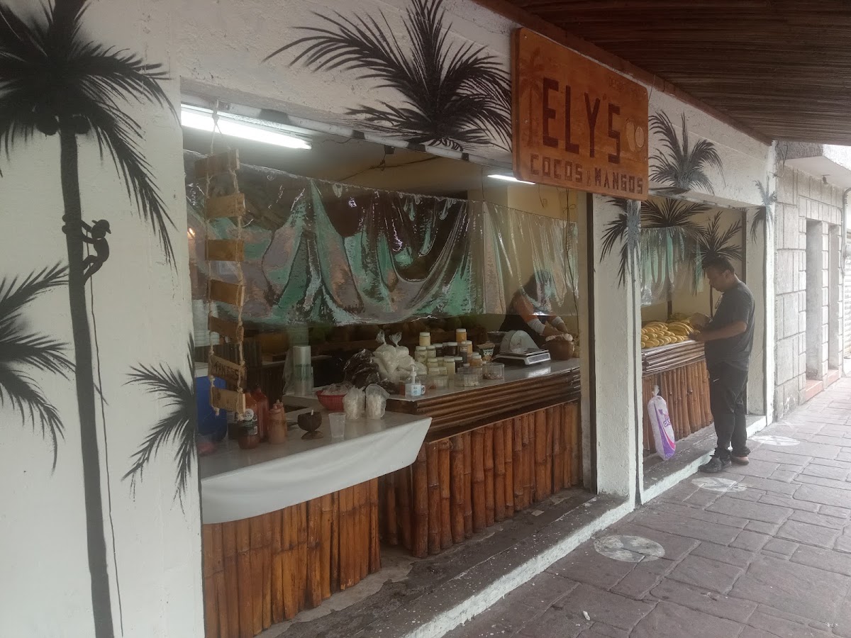 cocos y mangos