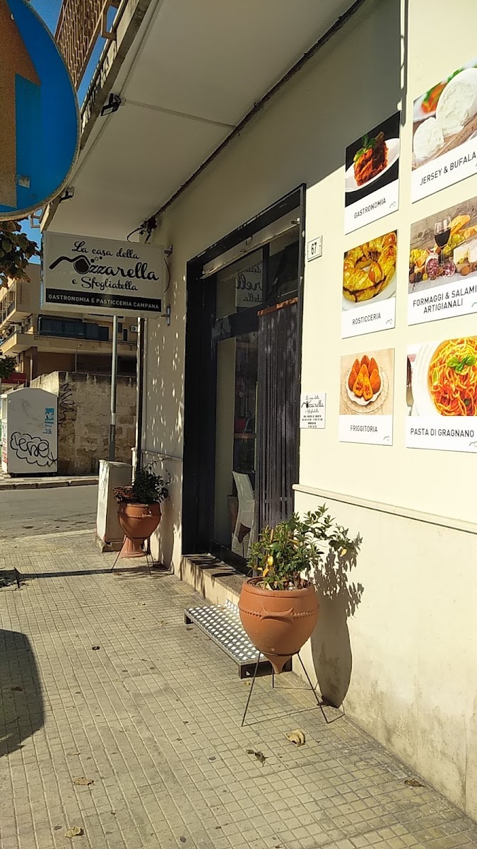 La Casa della Mozzarella e della Sfogliatella