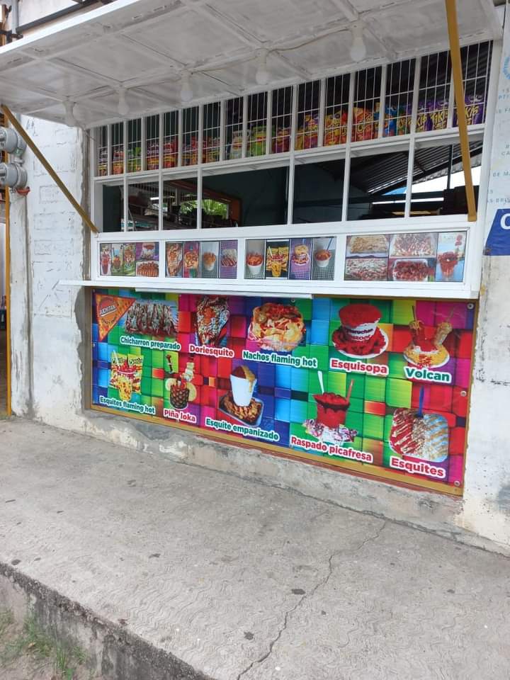 CRAZY SNACKS JUCHITAN