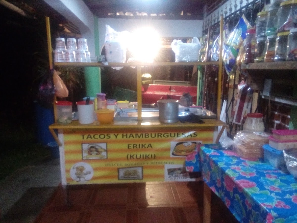 Tacos Y Hamburguesas 'Erika'