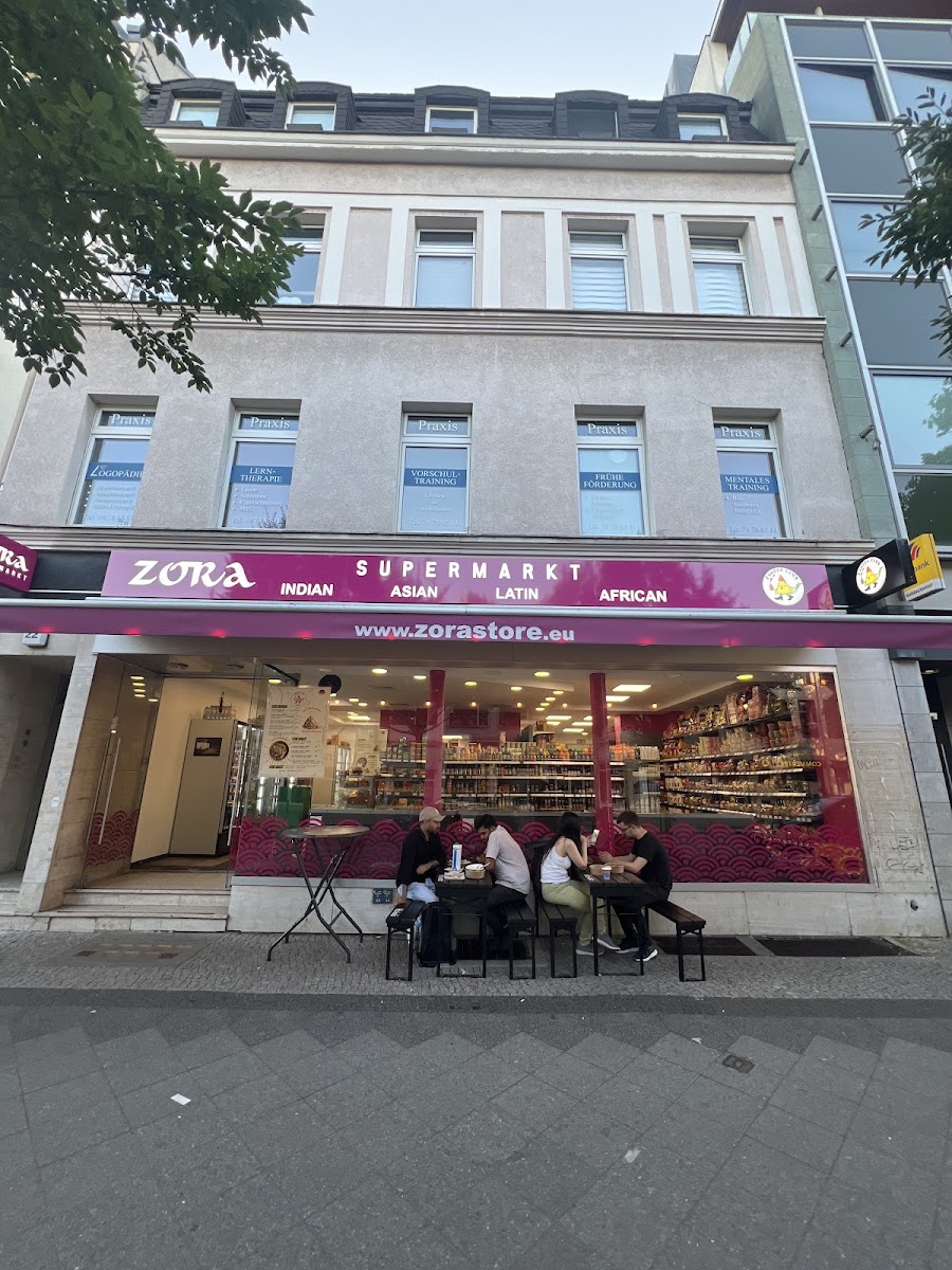Samosa Club im ZORA Supermarkt