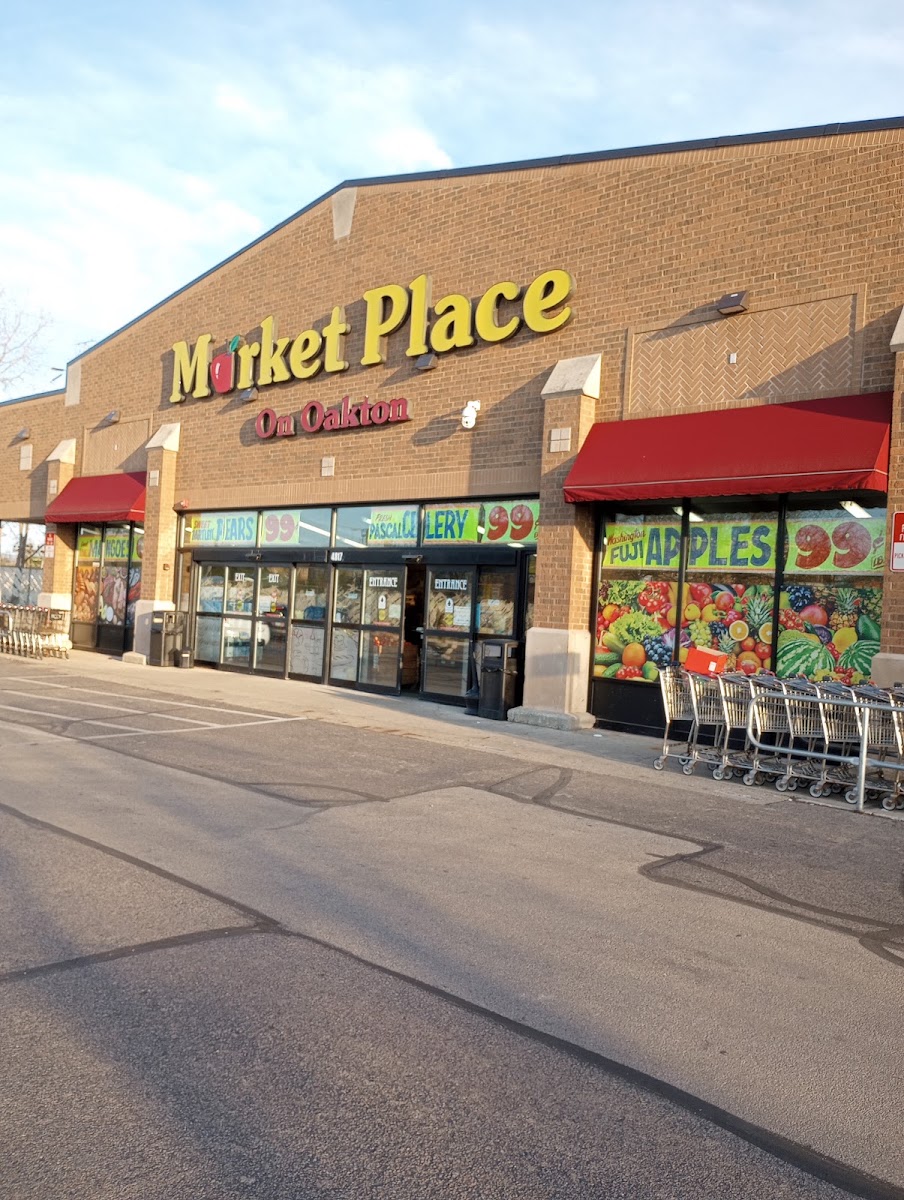 Market Place On Oakton
