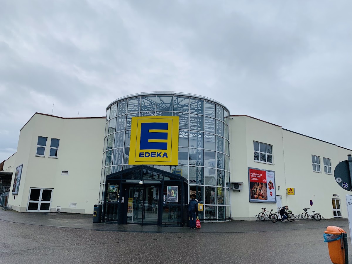 EDEKA Center Pasahan