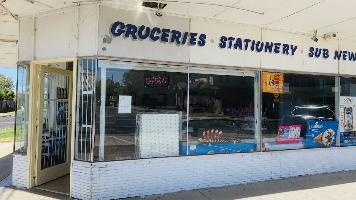 LAURA ST MILKBAR