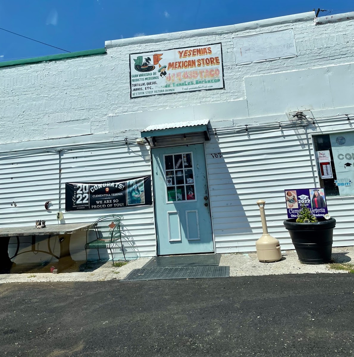 Yesenias Mexican Store