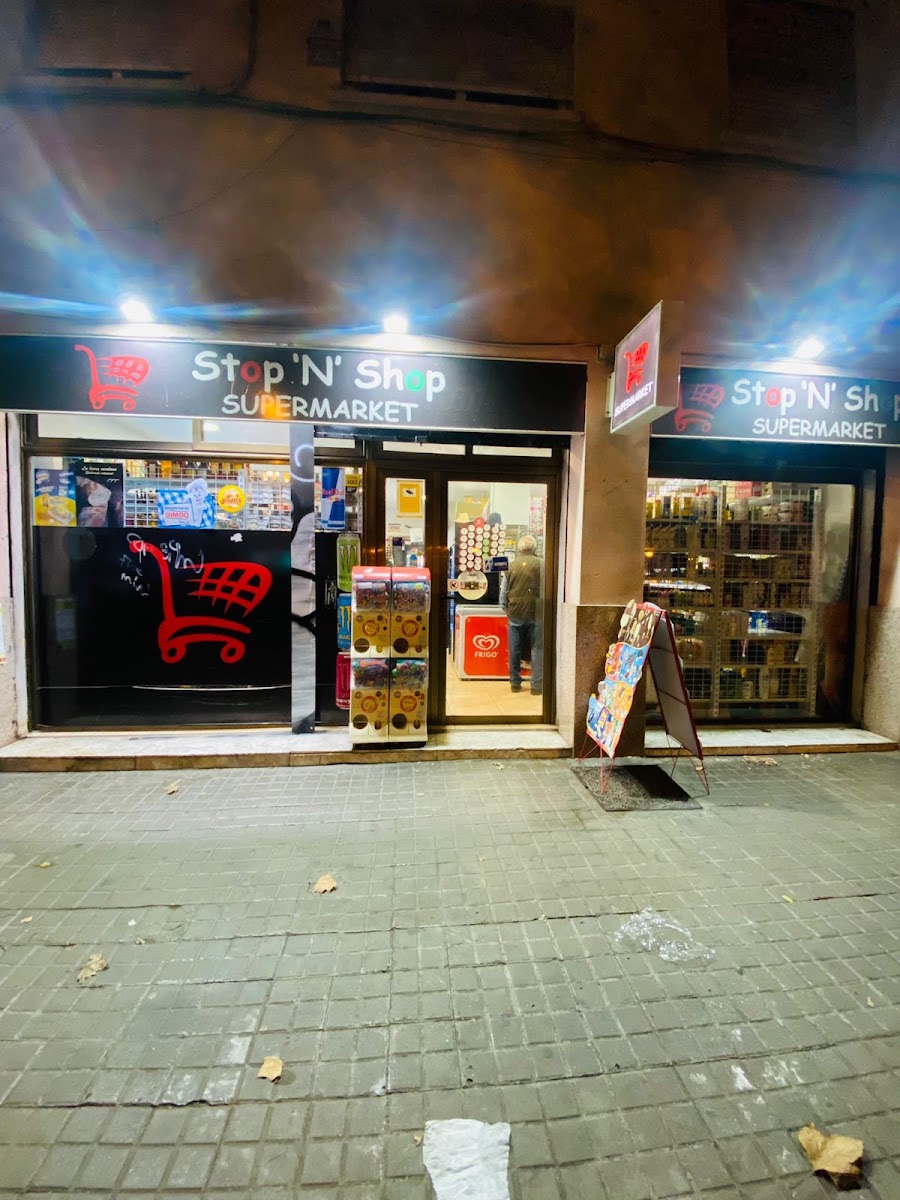 Stop 'N' shop