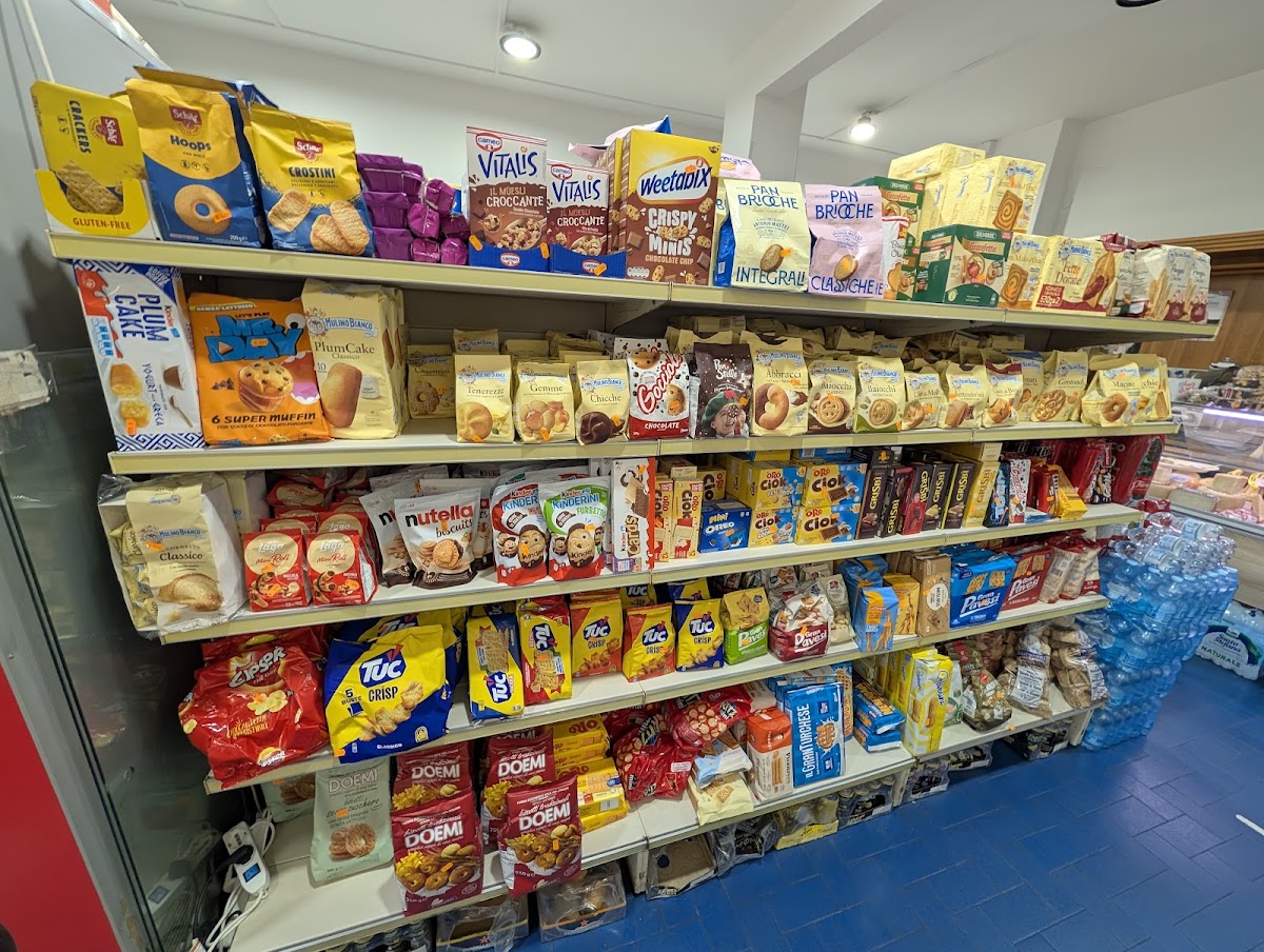 E.E.G. Market Snc