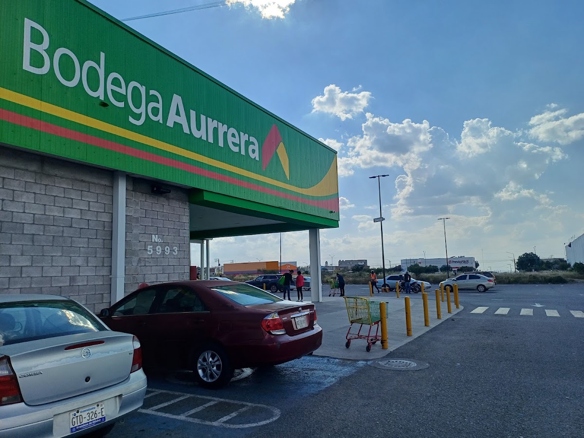 Bodega Aurrera, Paseo las Torres