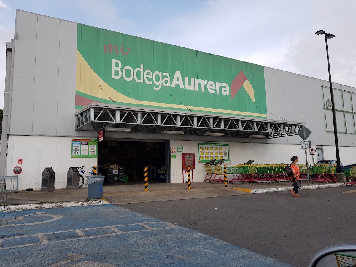 Mi Bodega Aurrera, Compostela