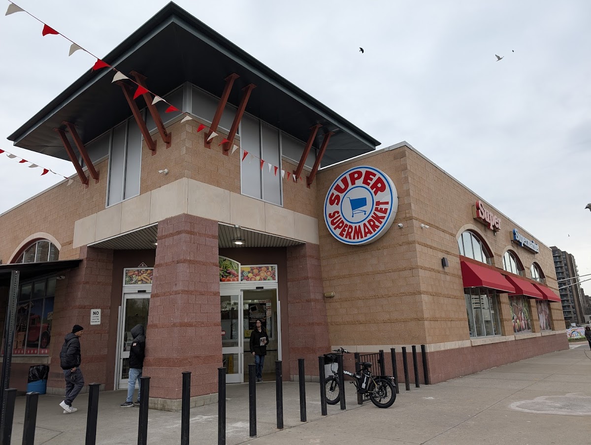 Super Supermarket