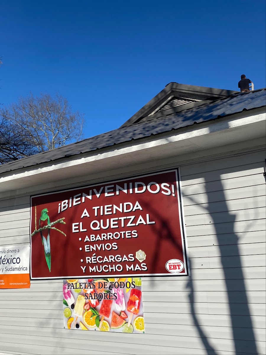 El Quetzal Grocery