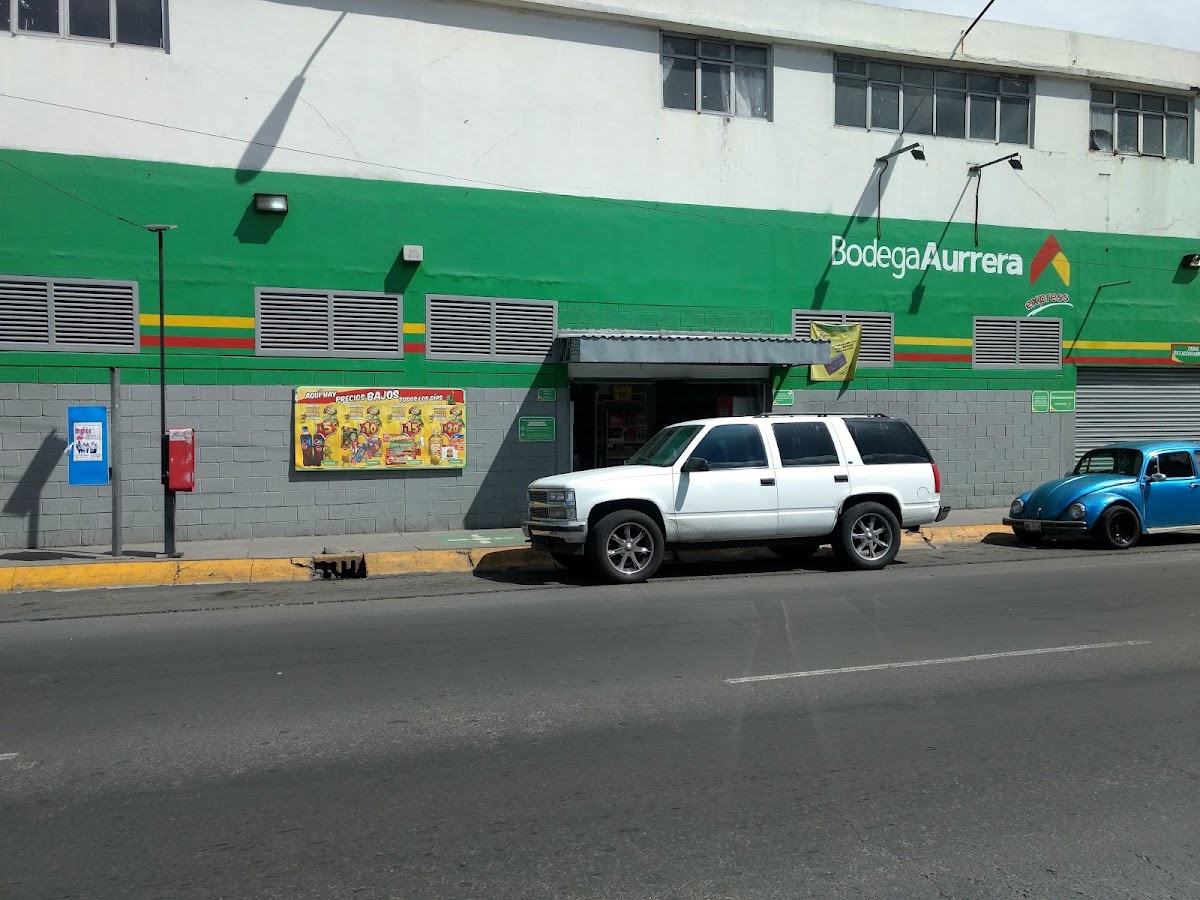 Bodega Aurrera Express, La Perla