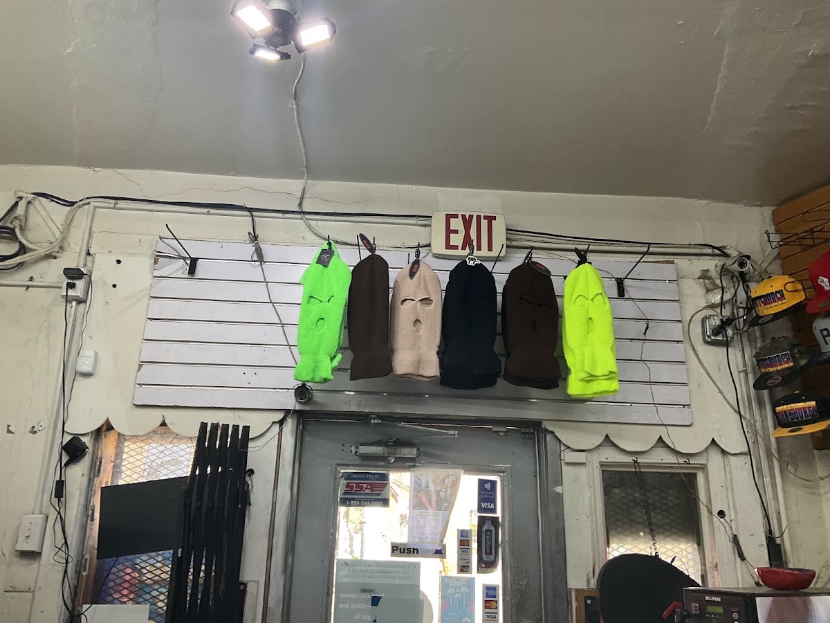 Cousins Market