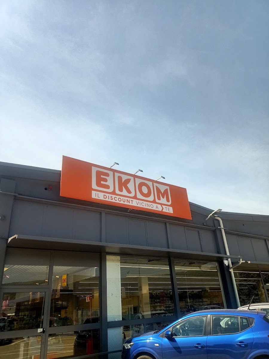 Ekom