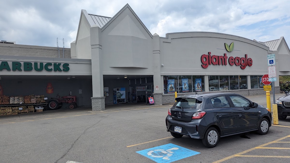 Giant Eagle Supermarket