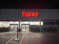 Hy-Vee Grocery Store