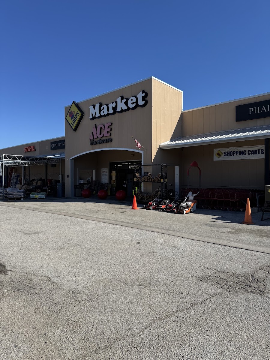 Lowe's Market