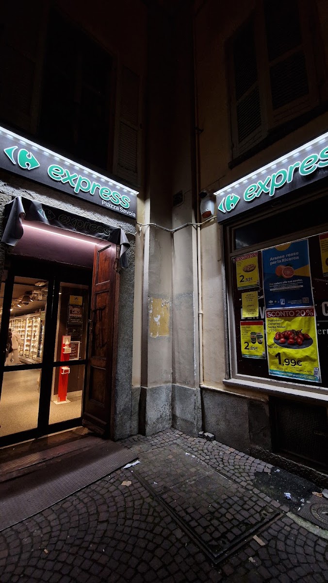 Carrefour Express - Supermarket