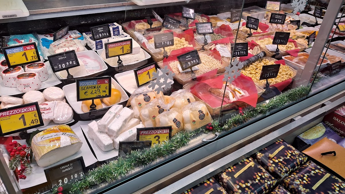 Carrefour Express - Supermarket